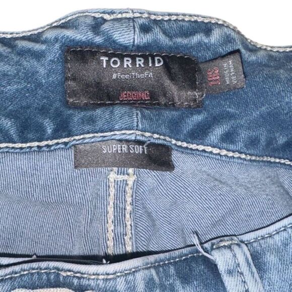 Torrid  Acid Wash Super Soft Mid-Rise Skinny Jean Jegging 18S - Picture 4 of 9